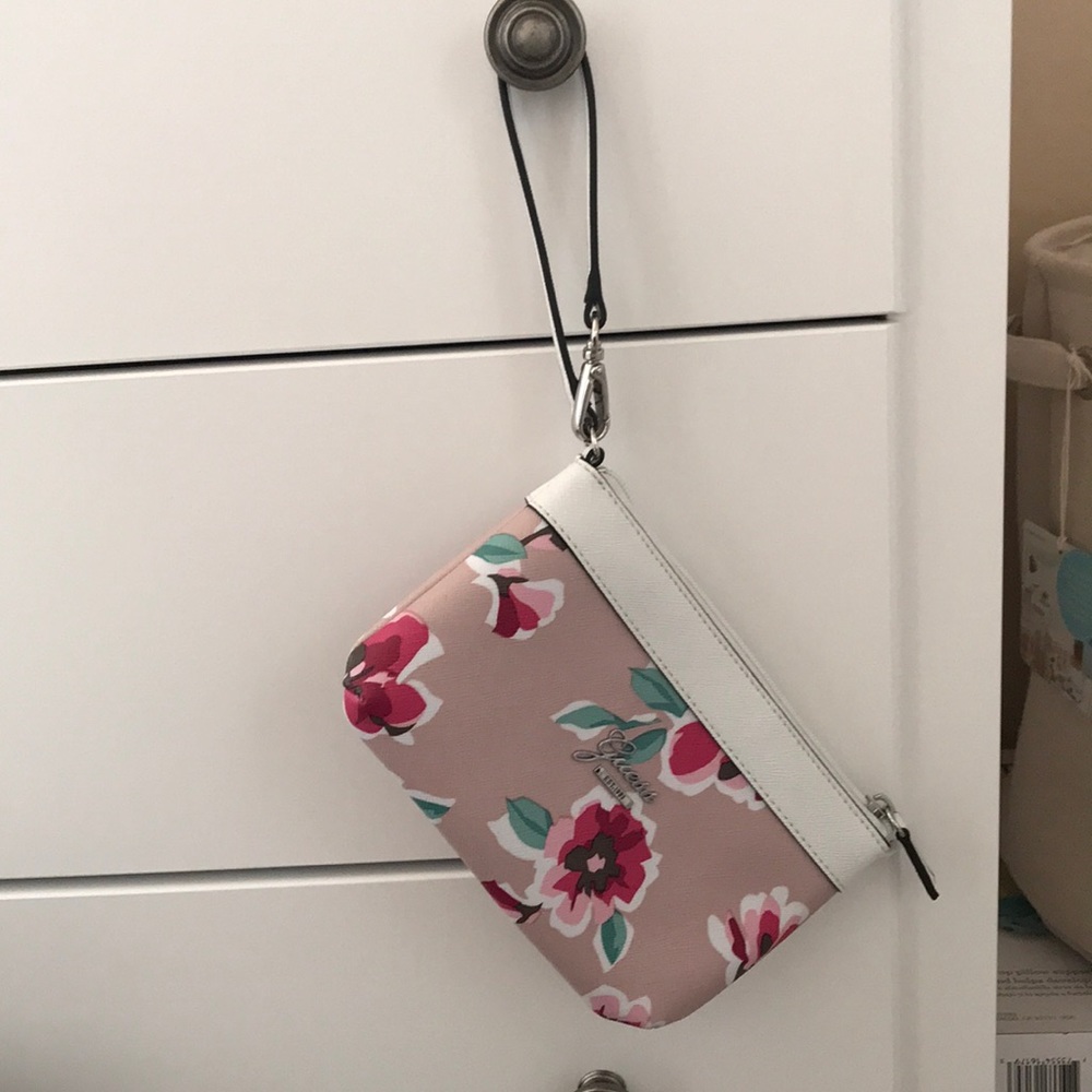 Guess wristlet